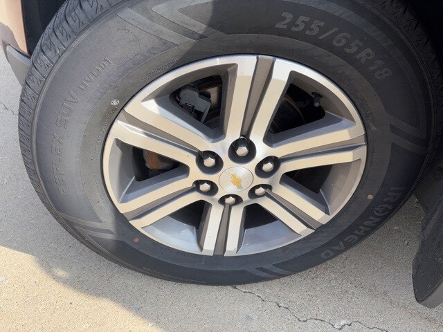 2015 Chevrolet Traverse 2LT photo 3