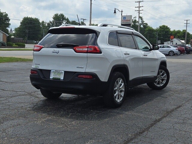 2014 Jeep Cherokee Latitude photo 2