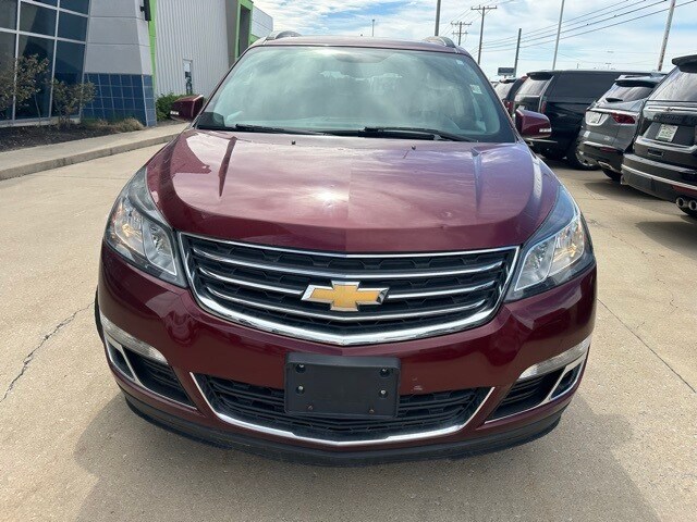 2015 Chevrolet Traverse 2LT photo 2