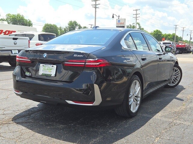 2025 Bmw 530i photo 2