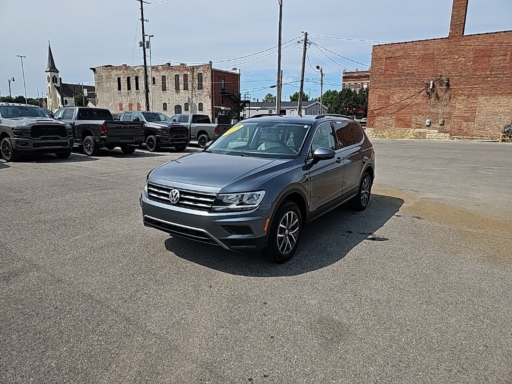 Used 2019 Volkswagen Tiguan SE with VIN 3VV2B7AX6KM038616 for sale in Logansport, IN