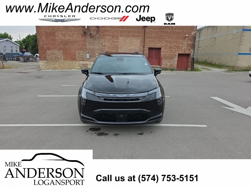 2027 Chrysler Pacifica Limited AWD's photo
