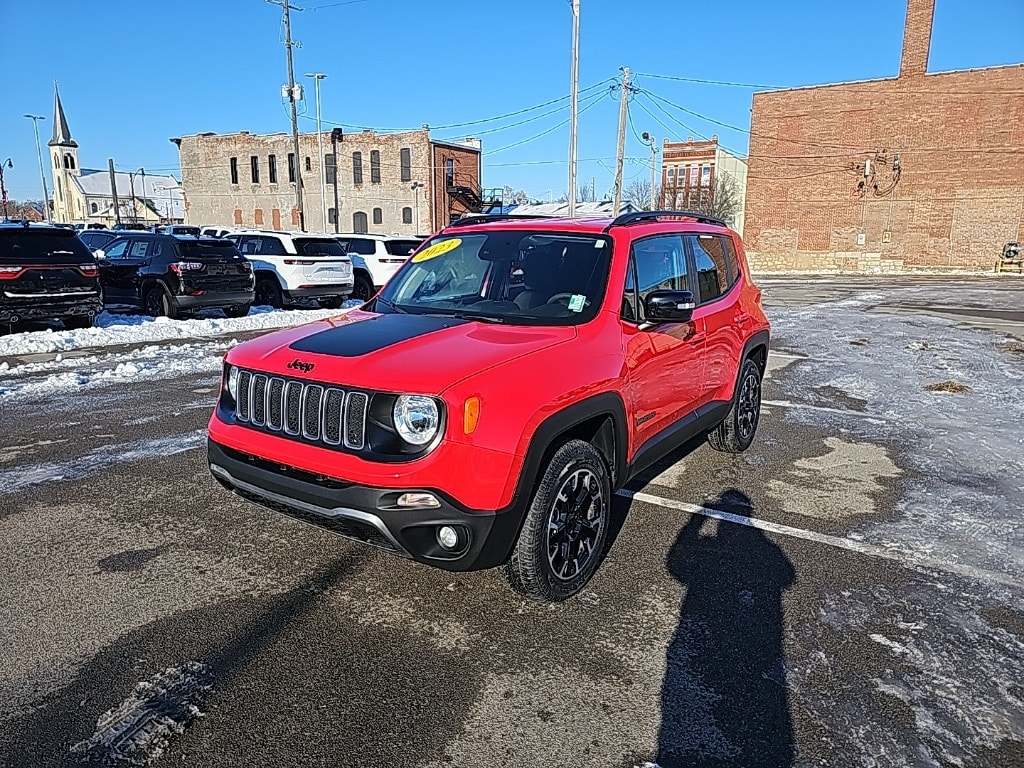 Used 2023 Jeep Renegade Latitude SUV