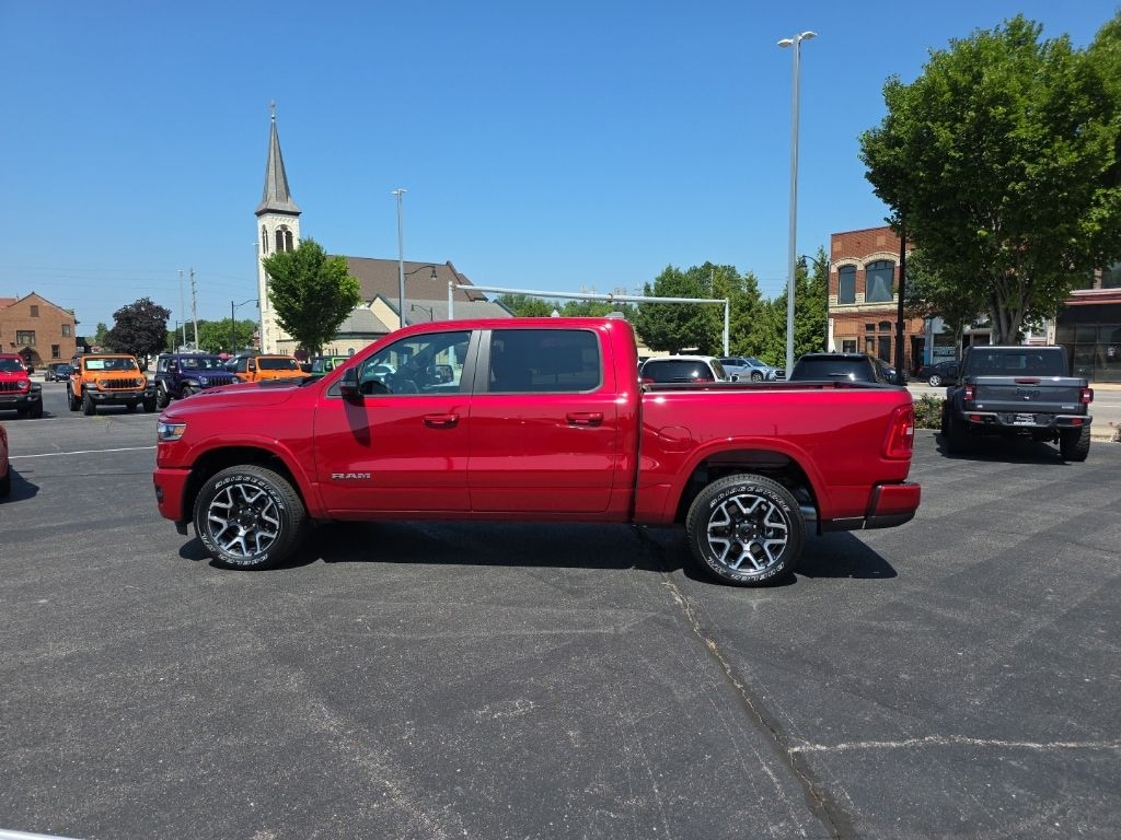 New 2026 Ram 1500 LARAMIE CREW CAB 4X4 5'7 BOX Pickup