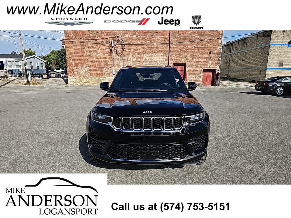 2025 Jeep Grand Cherokee Laredo's photo