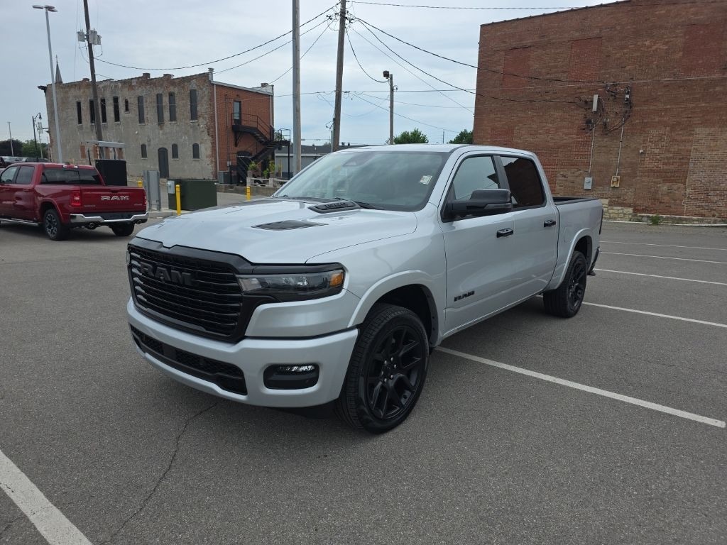 New 2026 Ram 1500 LARAMIE CREW CAB 4X4 5'7 BOX Pickup