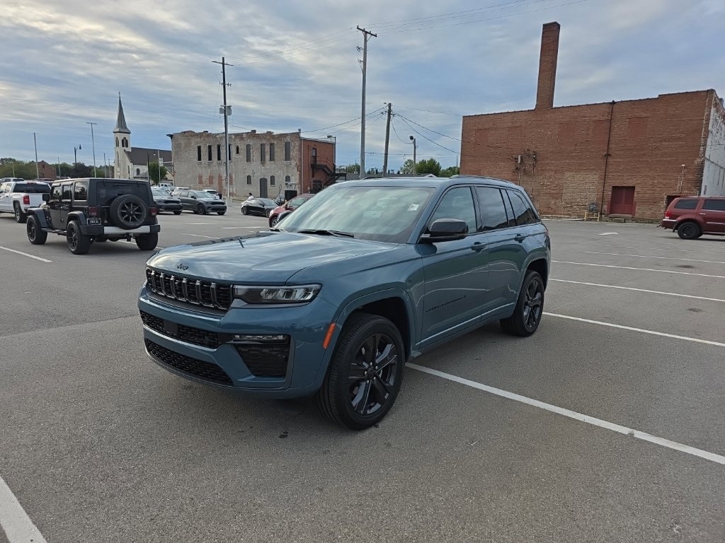 New 2027 Jeep Grand Cherokee 2 Row LIMITED 4X4 Sport Utility