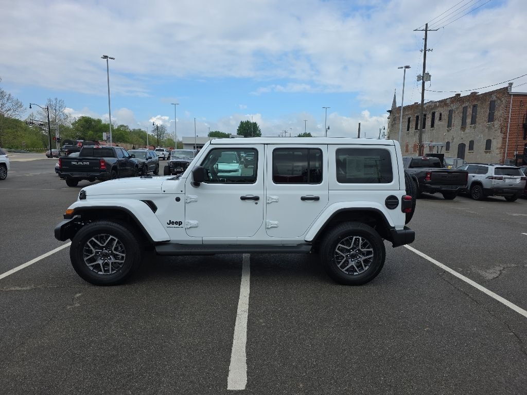 New 2026 Jeep Wrangler 4-DOOR SAHARA Sport Utility