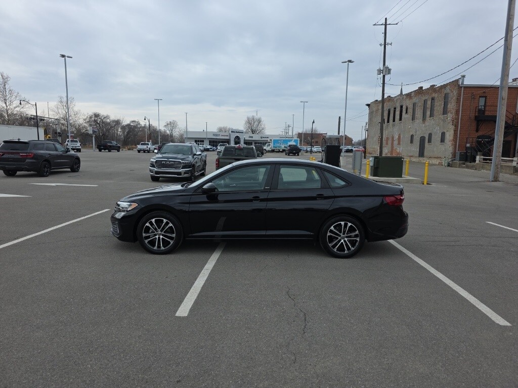Used 2024 Volkswagen Jetta 1.5T Sport Sedan