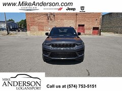 2025 Jeep Grand Cherokee LAREDO 4X4 Sport Utility