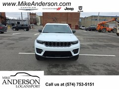 2025 Jeep Grand Cherokee LAREDO X 4X4 Sport Utility