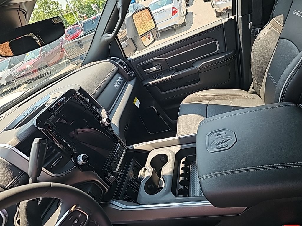 2025 RAM 2500 Laramie - Photo 13