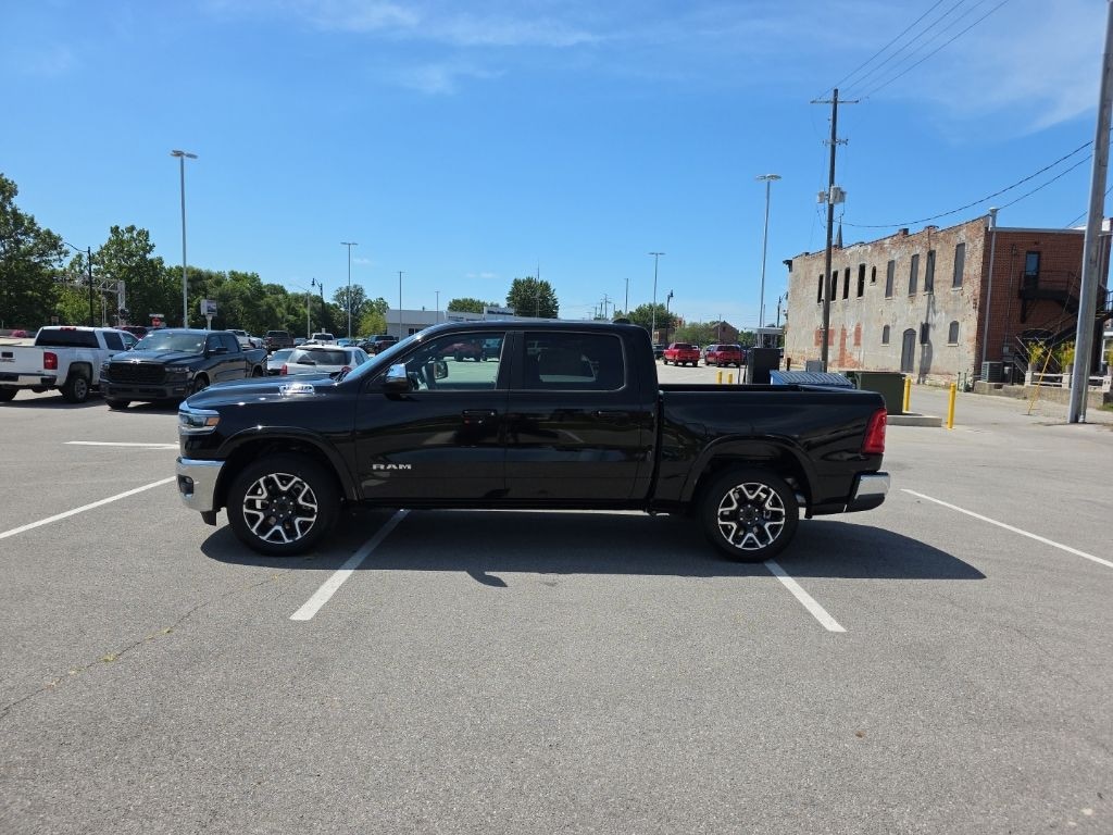 New 2026 Ram 1500 LARAMIE CREW CAB 4X4 5'7 BOX Pickup