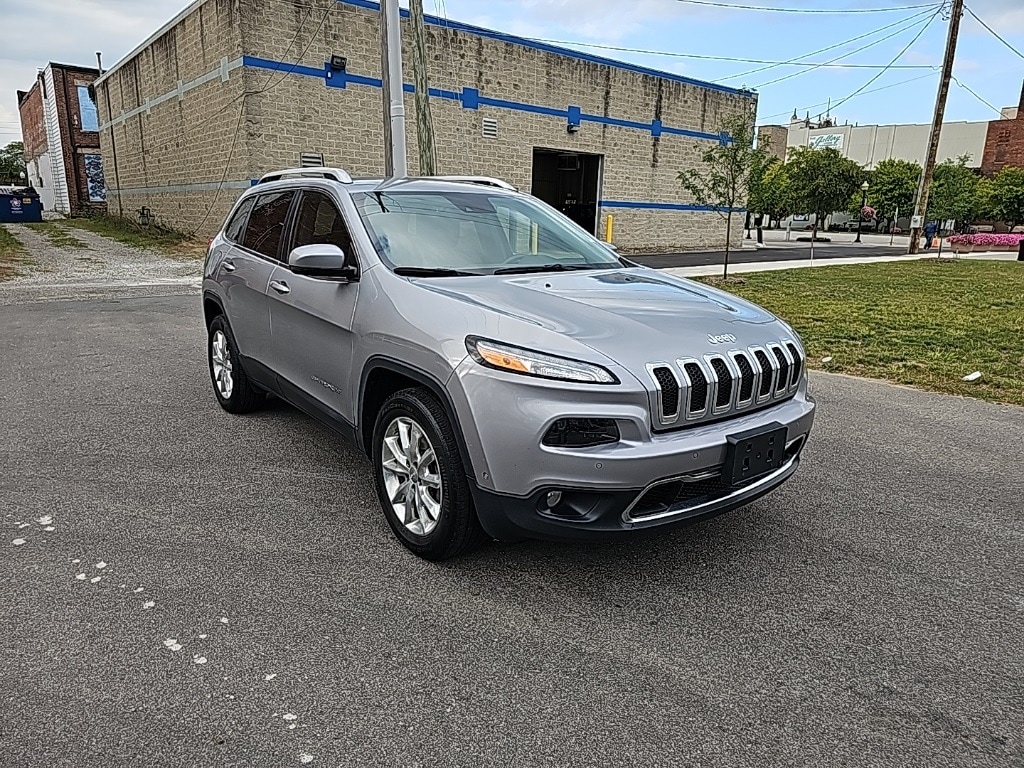 Used 2016 Jeep Cherokee Limited with VIN 1C4PJMDS7GW217986 for sale in Logansport, IN