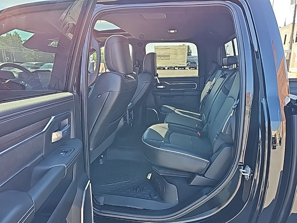 2026 RAM 2500 Laramie - Photo 14