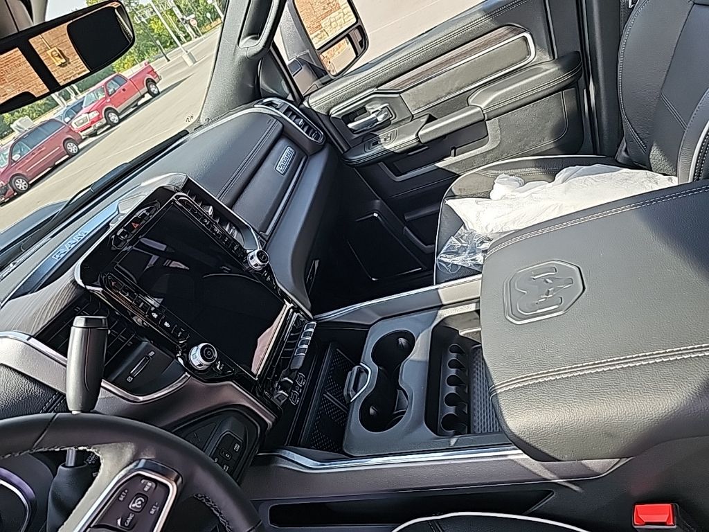2026 RAM 2500 Laramie - Photo 13