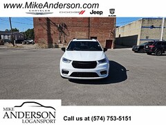 2026 Chrysler Pacifica LIMITED Passenger Van