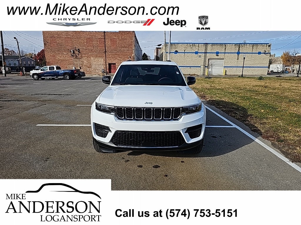 2025 Jeep Grand Cherokee Laredo's photo