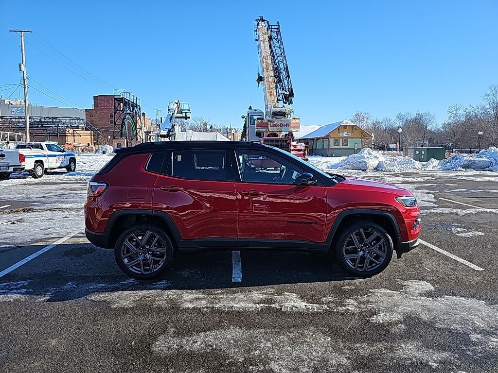 New 2026 Jeep Compass LIMITED ALTITUDE 4X4 Sport Utility