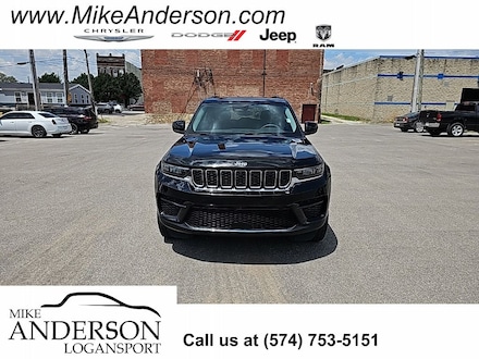 2023 Jeep Grand Cherokee Laredo SUV