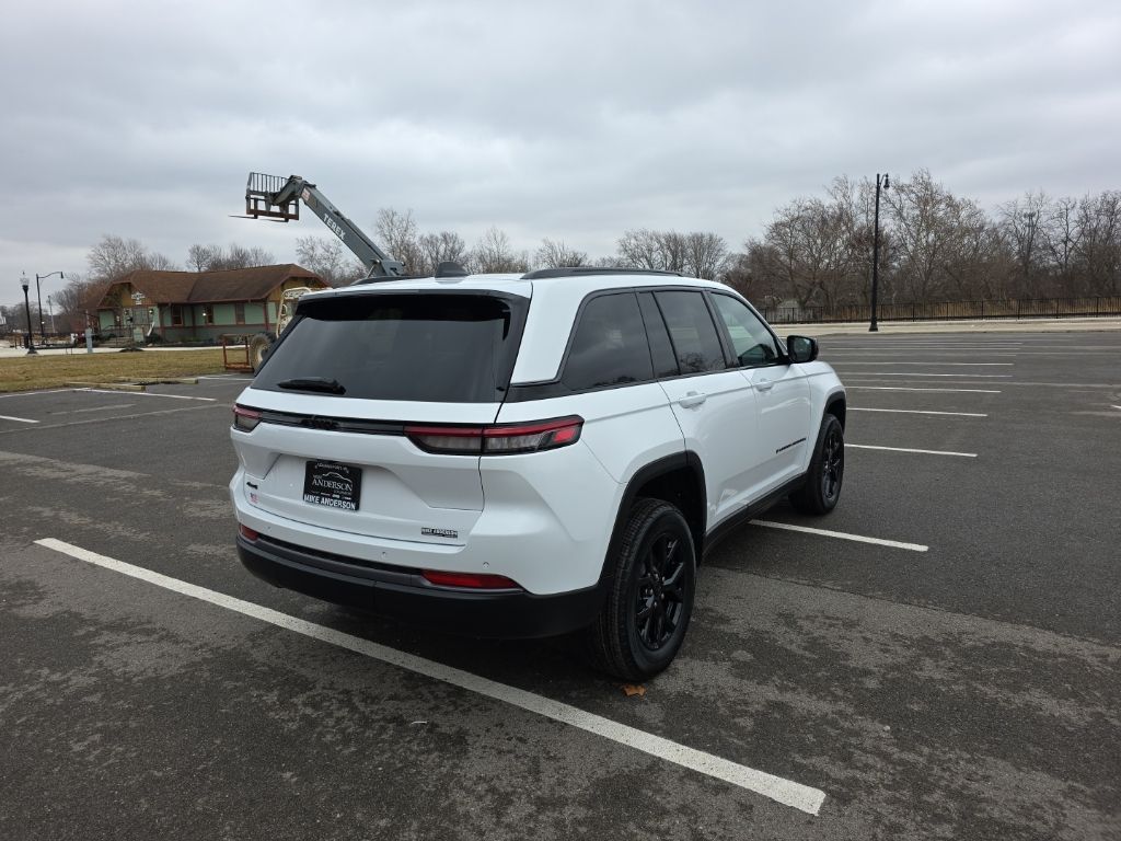 2026 Jeep Grand Cherokee Laredo - Photo 6