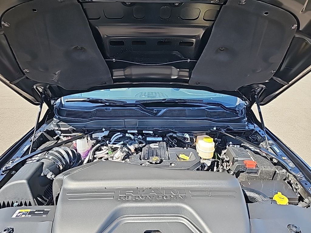 2026 RAM 2500 Laramie - Photo 10