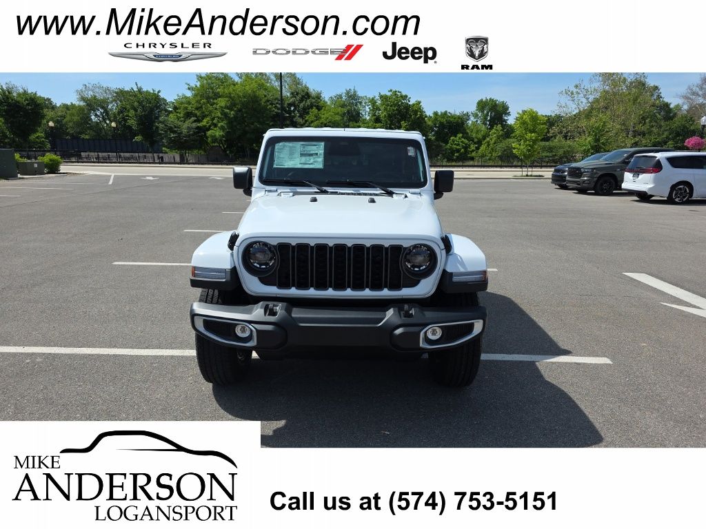 2026 Jeep Gladiator Sahara Auto's photo
