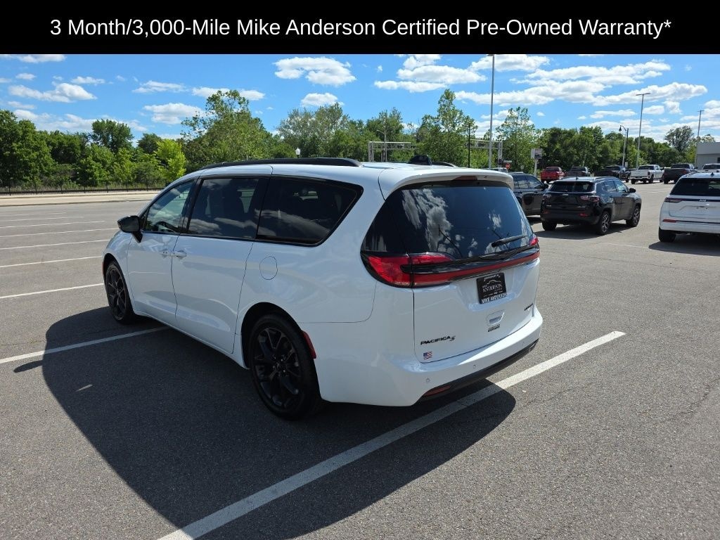 Used 2025 Chrysler Pacifica Limited Van Passenger Van