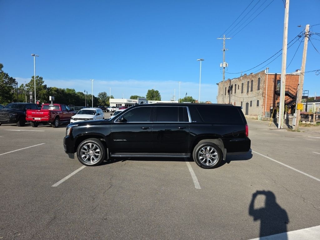 Used 2020 GMC Yukon XL SLE SUV