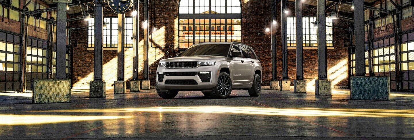 New Jeep Grand Cherokee SUVs for Sale in Logansport IN