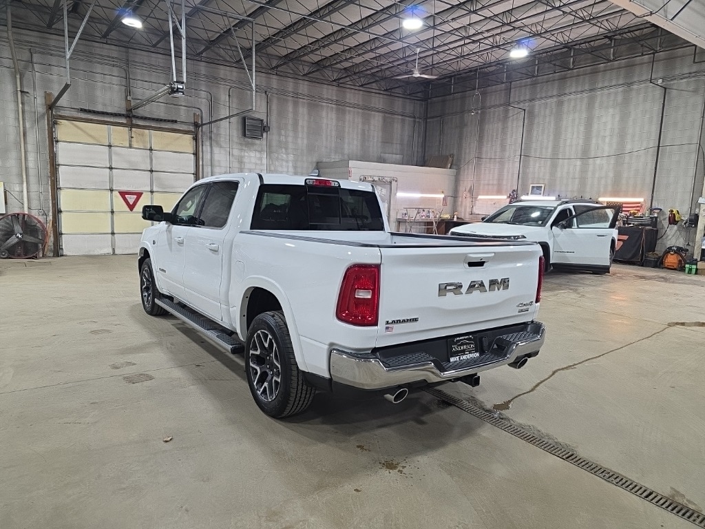 New 2026 Ram 1500 LARAMIE CREW CAB 4X4 5'7 BOX Pickup