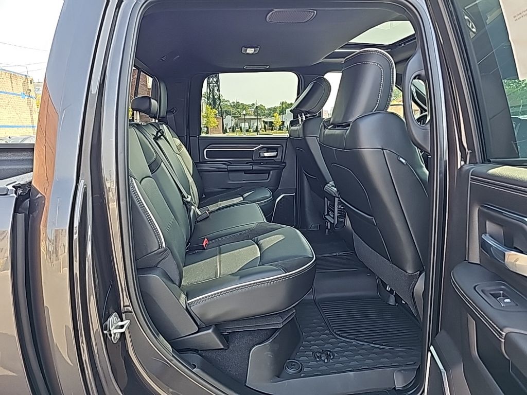 2026 RAM 2500 Laramie - Photo 16