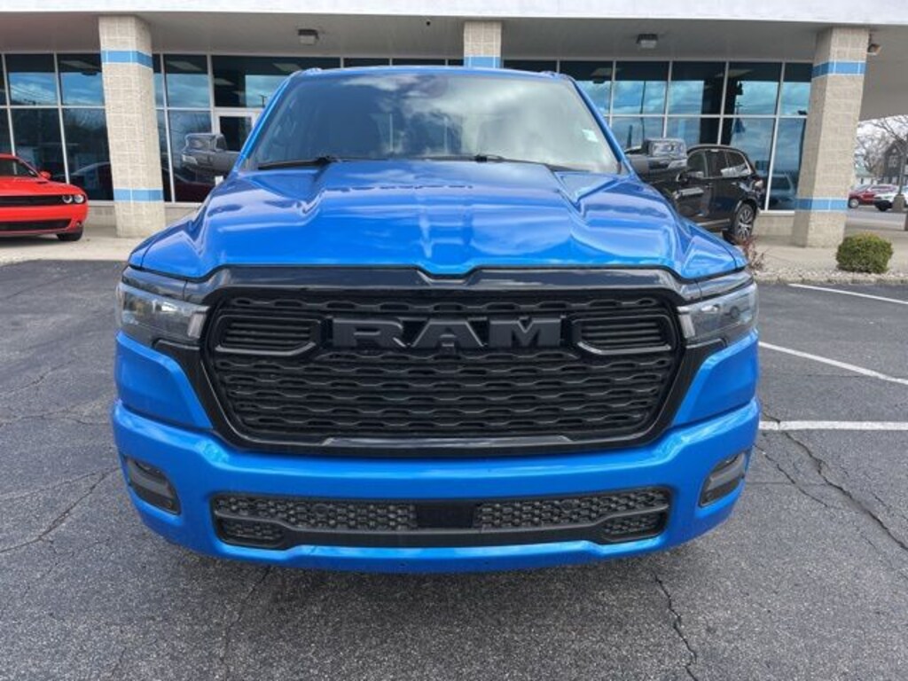 New 2026 Ram 1500 BIG HORN CREW CAB 4X4 5'7 BOX Pickup