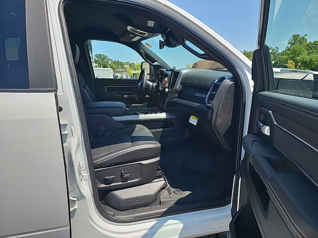 2025 RAM 2500 Laramie - Photo 15