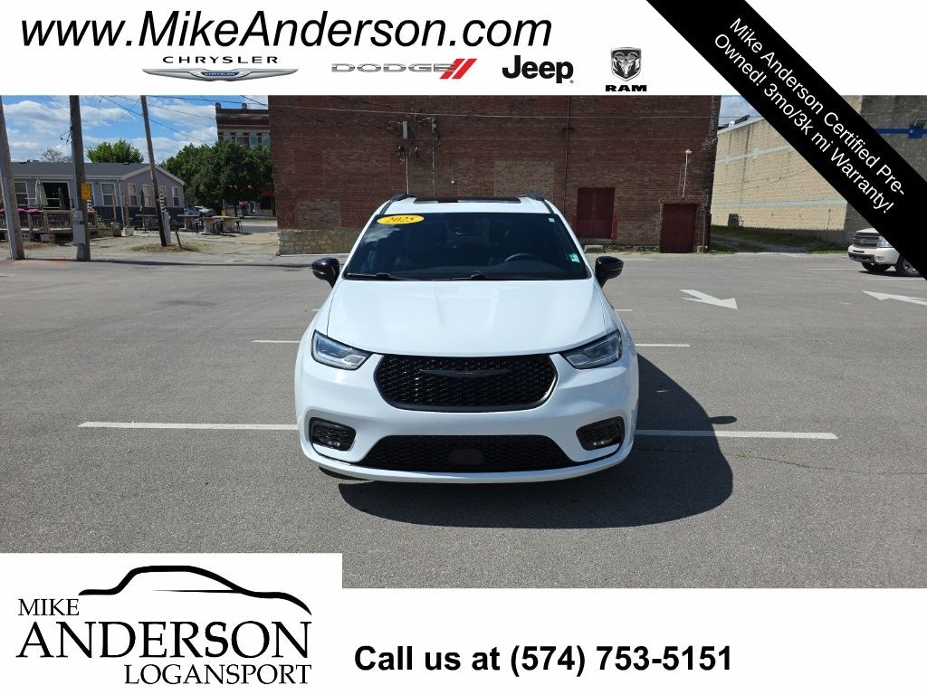 Used 2025 Chrysler Pacifica Limited Van Passenger Van