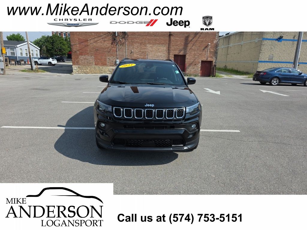 2023 Jeep Compass Latitude Lux 4X4's photo