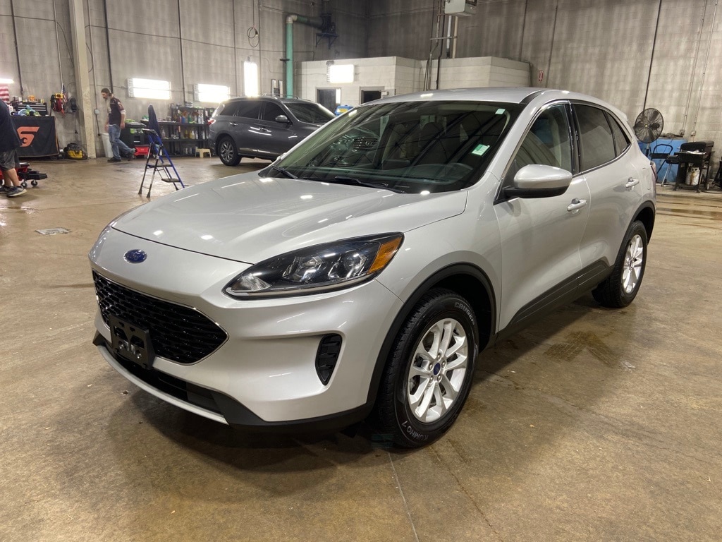 Used 2020 Ford Escape SE with VIN 1FMCU9G63LUB21629 for sale in Logansport, IN