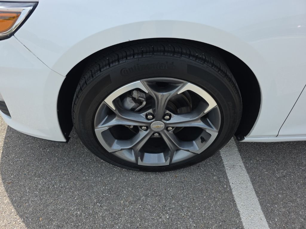 2024 Chevrolet Malibu 1LT - Photo 10