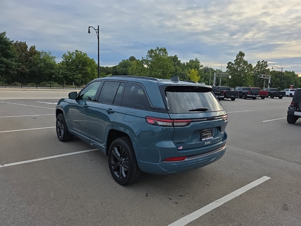 New 2027 Jeep Grand Cherokee 2 Row LIMITED 4X4 Sport Utility