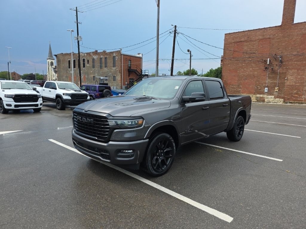 New 2026 Ram 1500 LARAMIE CREW CAB 4X4 5'7 BOX Pickup