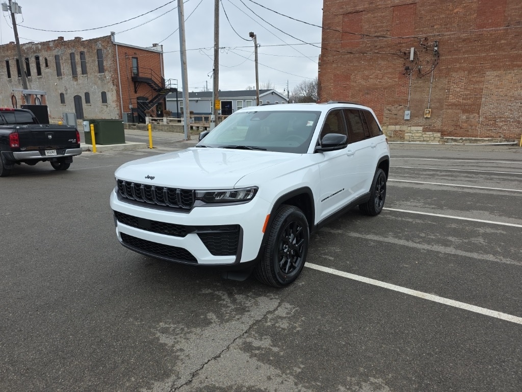 New 2026 Jeep Grand Cherokee ALTITUDE 4X4 Sport Utility