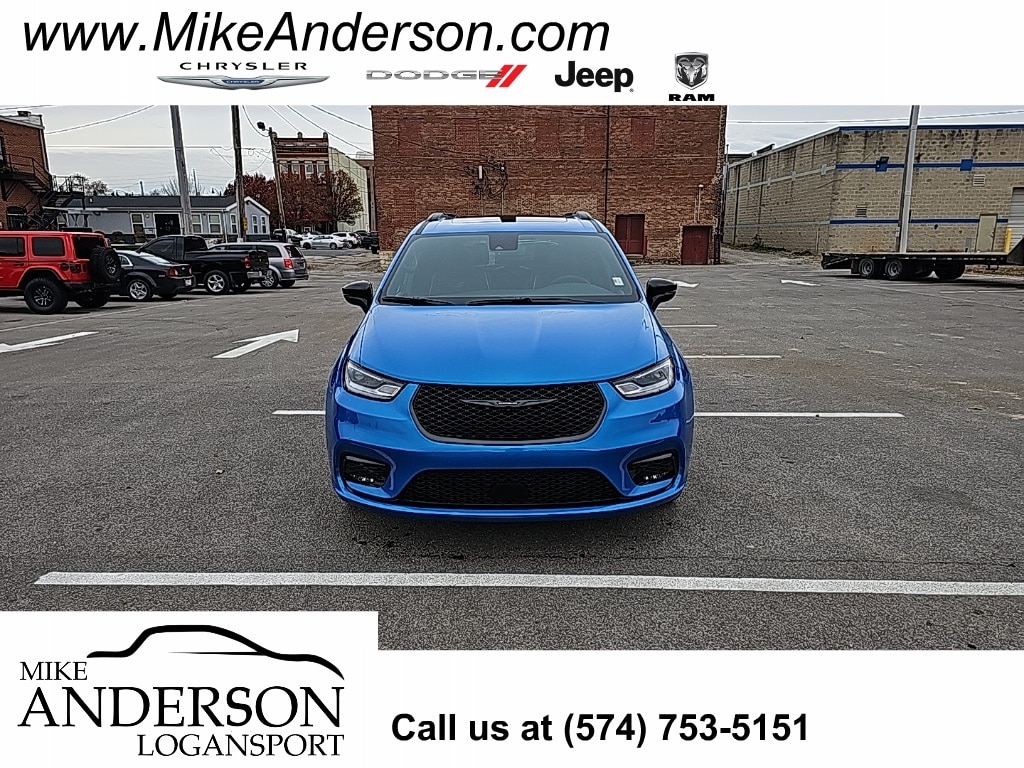 2026 Chrysler Pacifica Passenger Van 