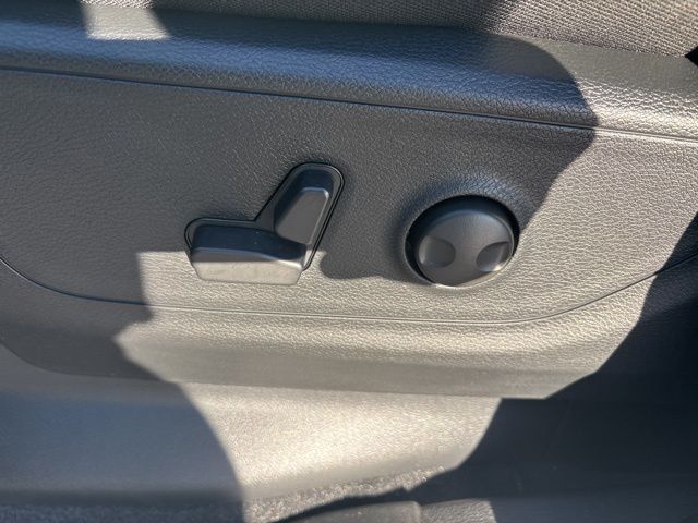 2026 RAM 1500 Big Horn/Lone Star - Photo 9