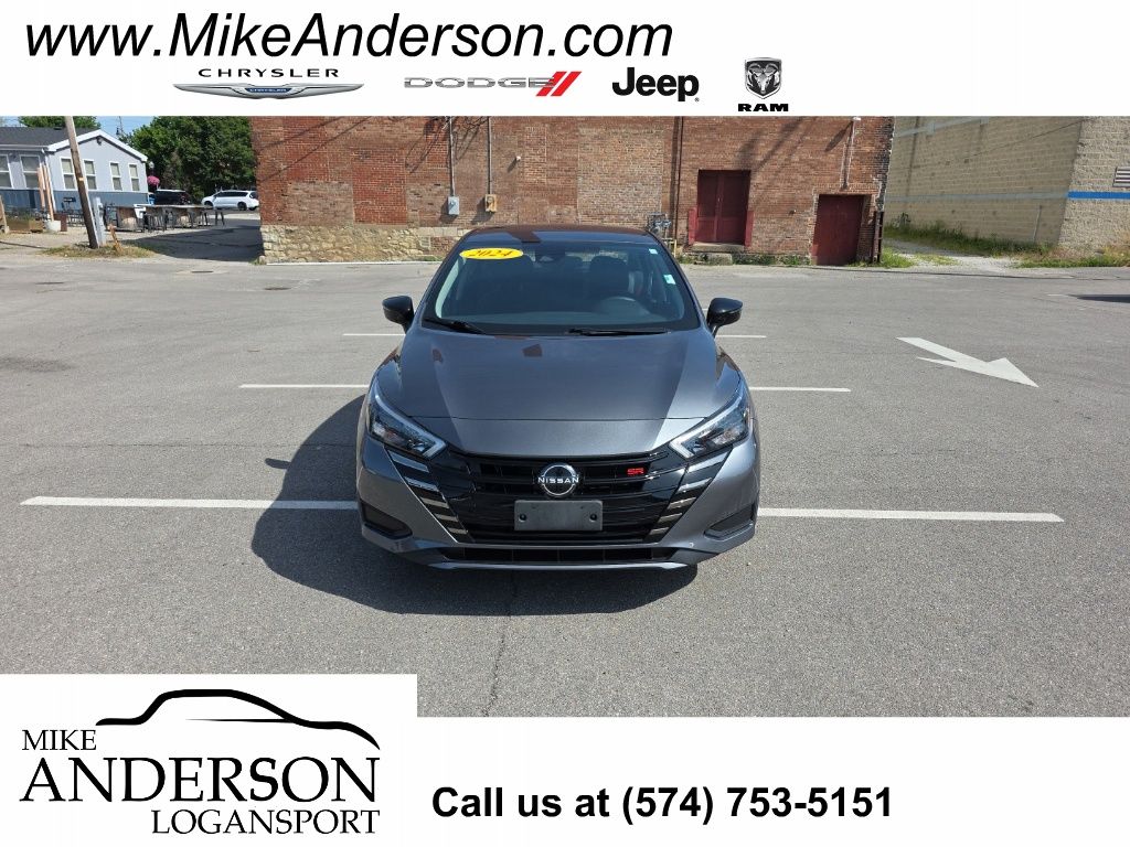 2024 Nissan Versa 1.6 SR CVT's photo
