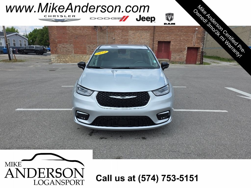 Used 2024 Chrysler Pacifica Touring L Van Passenger Van
