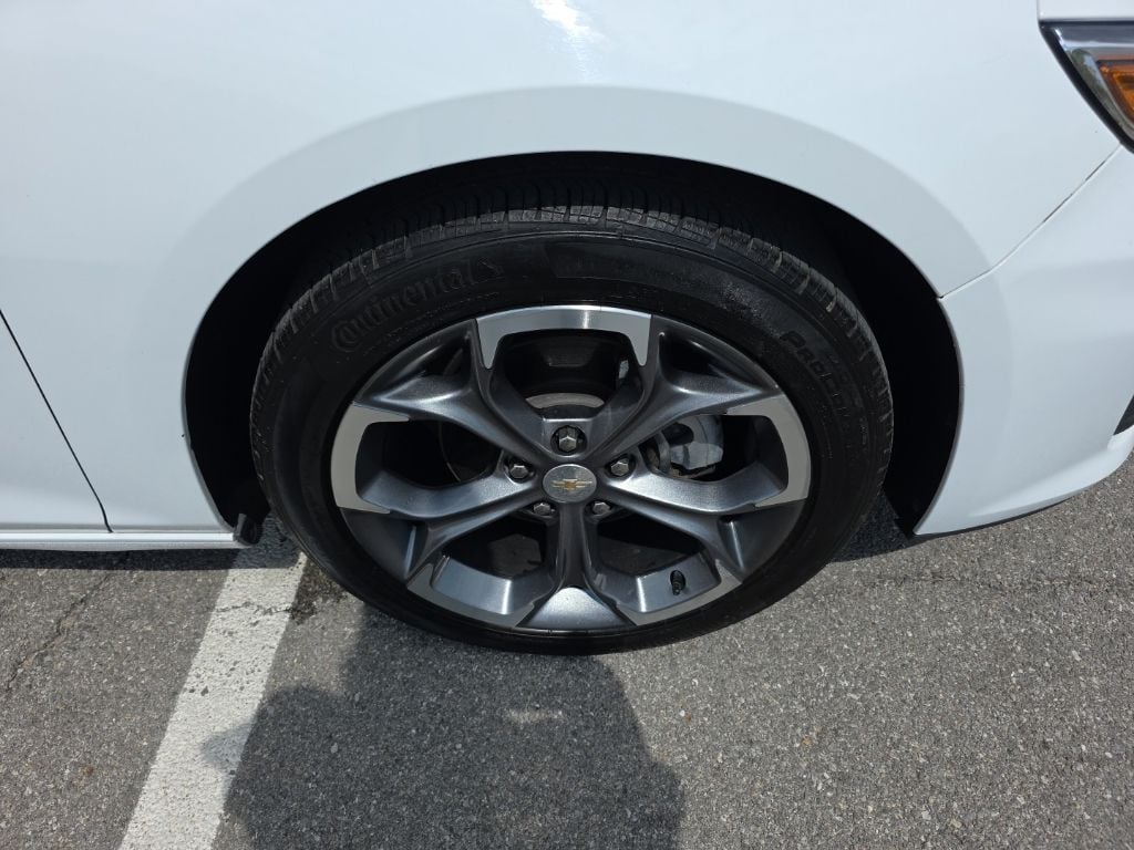 2024 Chevrolet Malibu 1LT - Photo 13