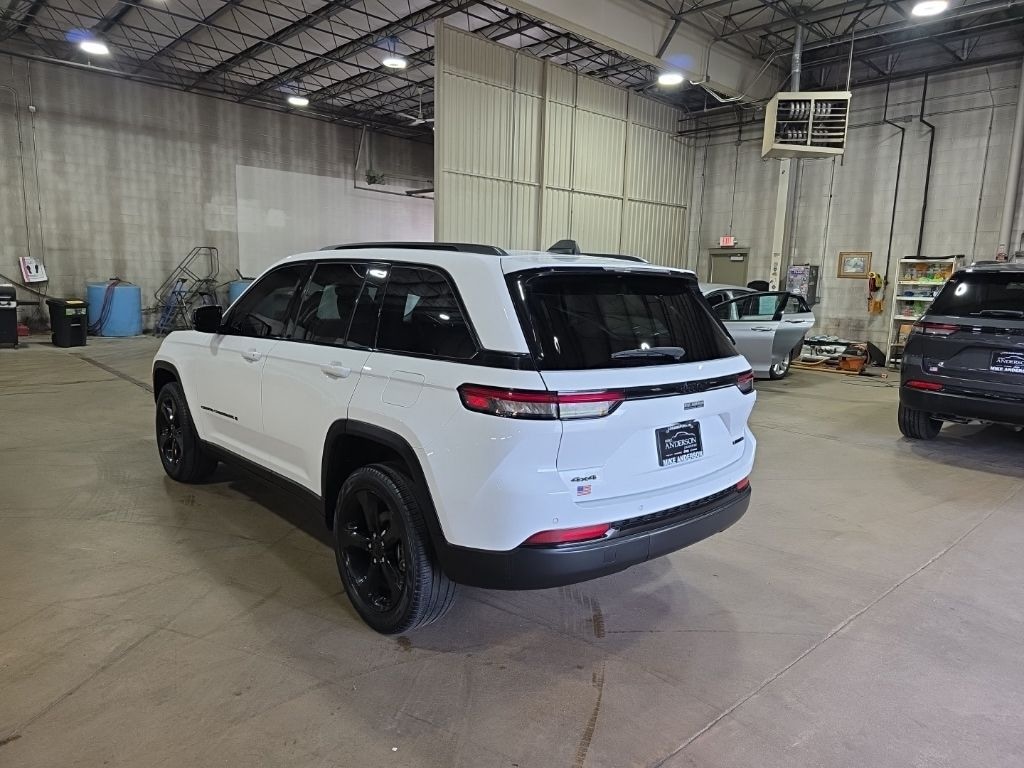 Used 2023 Jeep Grand Cherokee Limited SUV