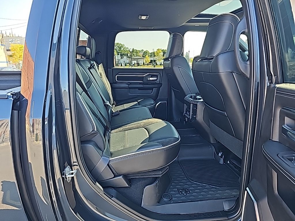 2026 RAM 2500 Laramie - Photo 16