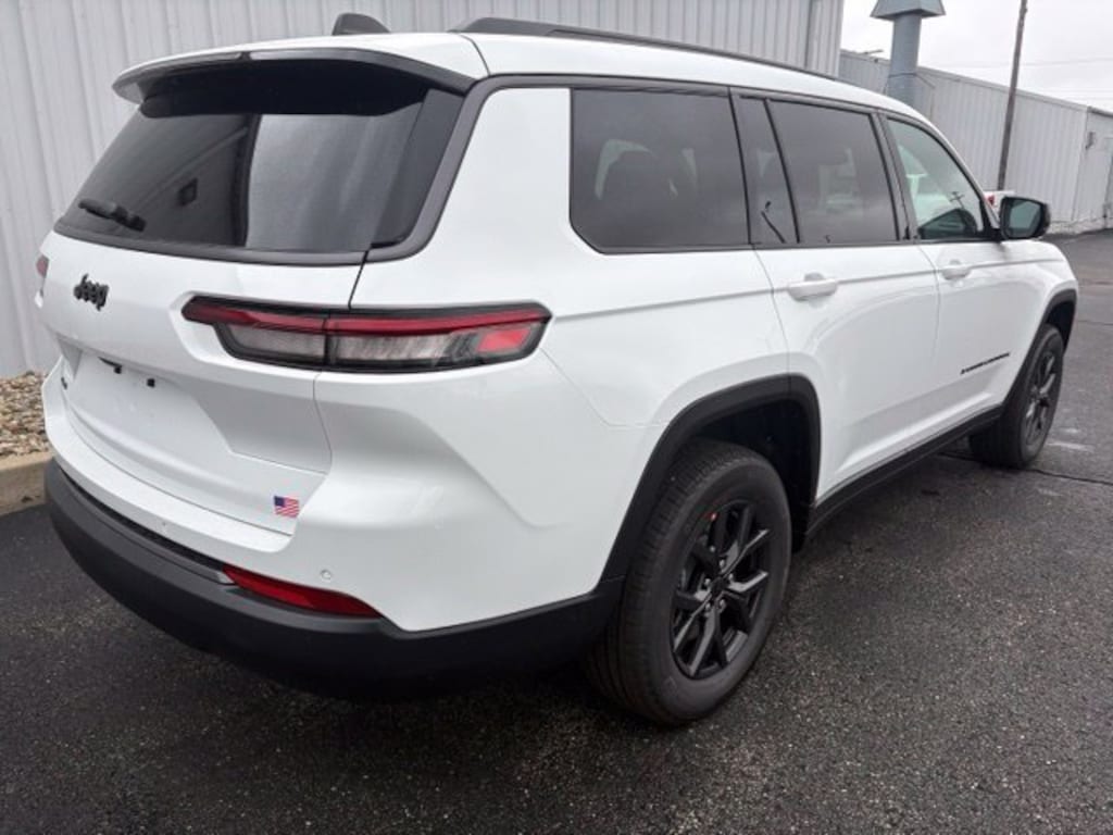 New 2027 Jeep Grand Cherokee L 3 Row LAREDO 4X4 Sport Utility