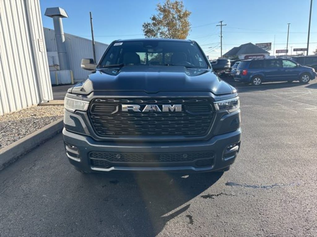 New 2026 Ram 1500 BIG HORN CREW CAB 4X4 5'7 BOX Pickup